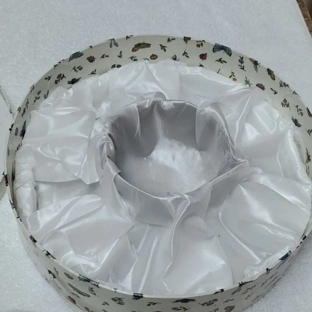 Porcelain Demitasse Teacups Saucers Butterflies (6) ITALIAN DESIGN CERAMICS vtg